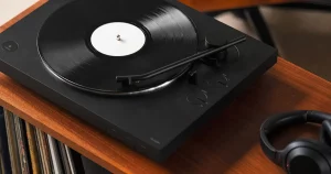 best record player with speakers