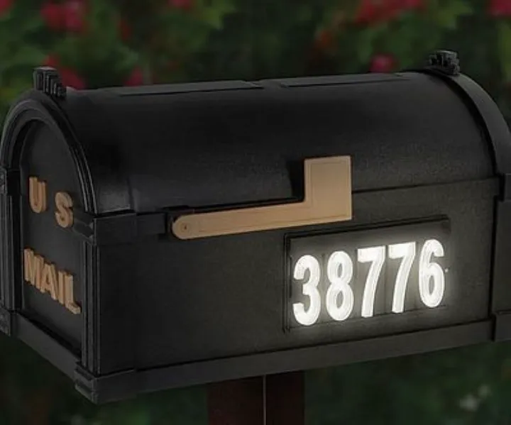 solar mailbox light