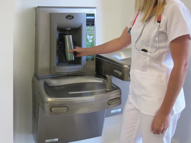 water fountain with bottle filler