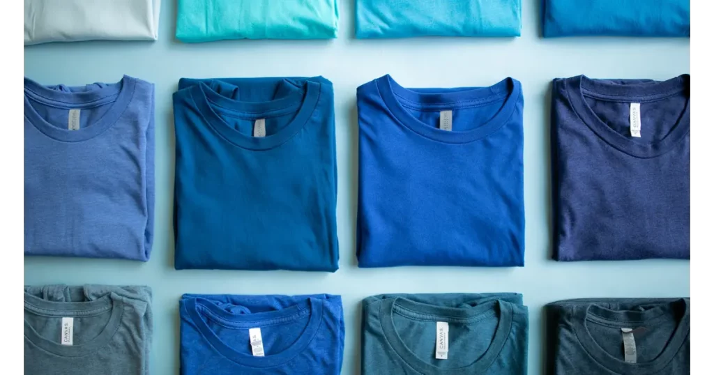 what color shirt goes with light blue shorts