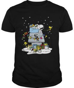 Chicago White Sox Snoopy Brings Christmas To Town shirt
