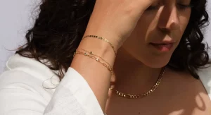 dainty gold bracelet