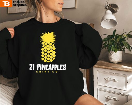 21 Pineapples Crewneck Sweatshirt
