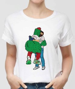 Jason Kelce And Philly Phanatic Hug Unisex T-shirt