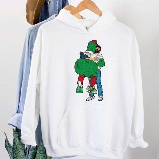 Jason Kelce And Philly Phanatic Hug Unisex T-shirt