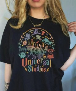 Universal Studios Retro Unisex T-shirt Family Birthday Gift