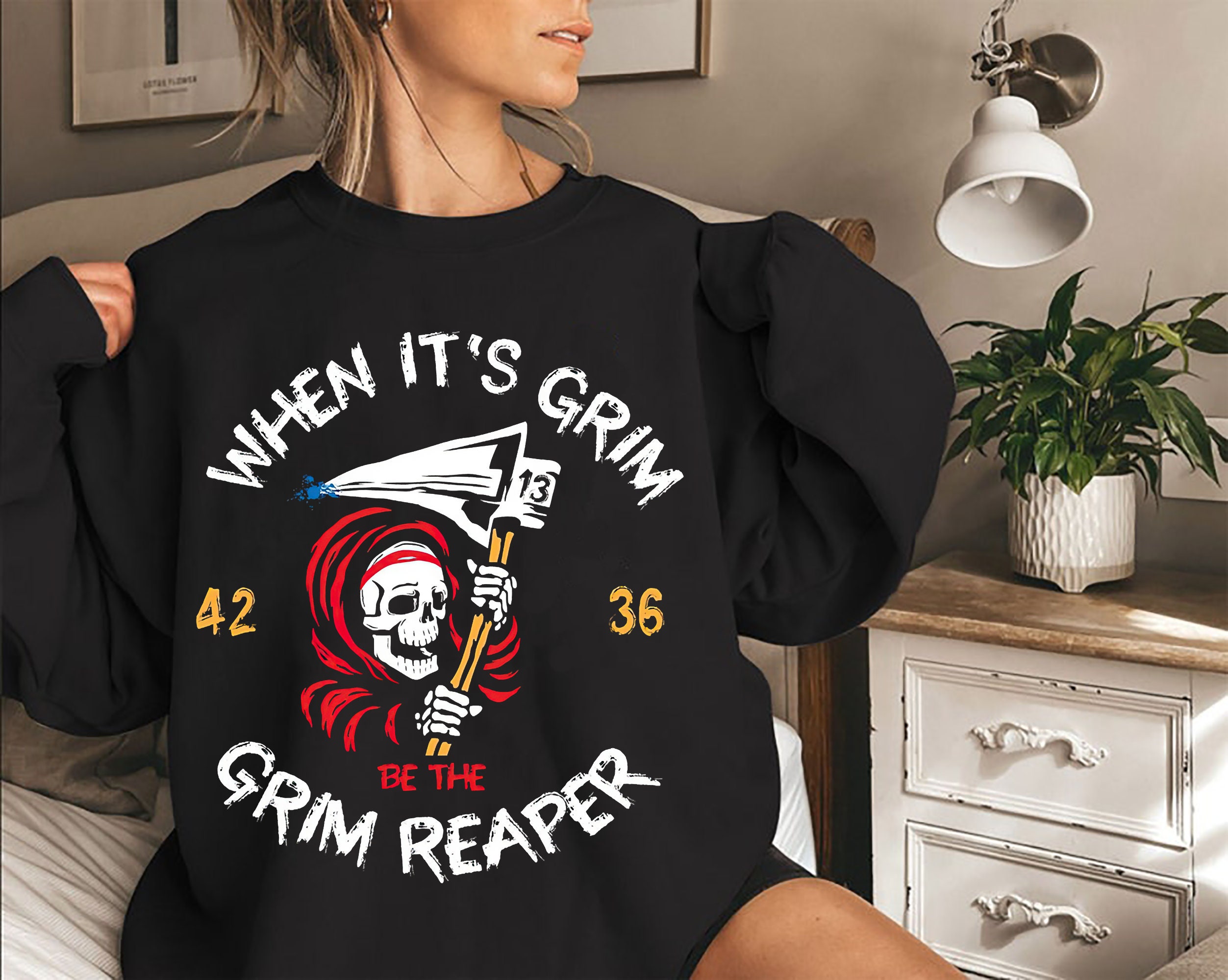 When It's Grim Be The Reaper Shirt When It's Grim Be The Reaper Shirt