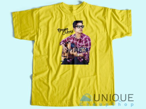 Bruno Mars Playing Guitar T-Shirt Unisex Tee Shirt Printing Size S-3XL