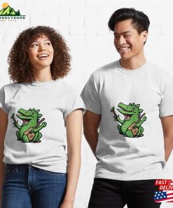Crocodile Playing Instrument Classic T-Shirt Hoodie Sweatshirt