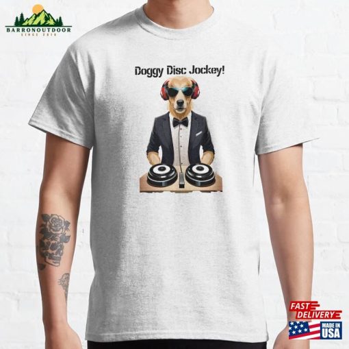 Dj Woof Hilarious Doggy Disc Jockey Golden Retriever T-Shirt Classic