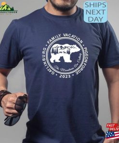 Family Vacation 2023 Shirt Gatlinburg Pigeon Forge Crew Tee Unisex T-Shirt