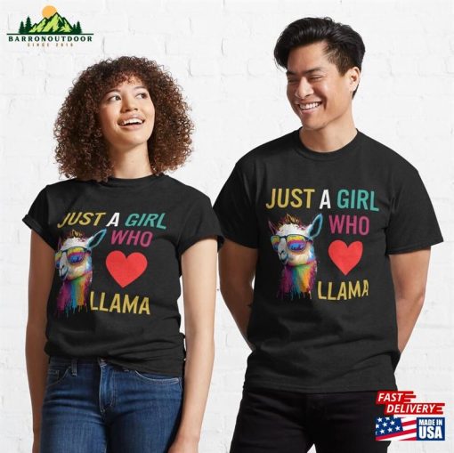 Just A Girl Who Loves Llama Classic T-Shirt Sweatshirt