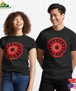 Kaleidoscope Ominous Red In Celtic Circle Frame 13 Classic T-Shirt Unisex