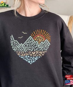 Mountains Shirt Hiking T-Shirt Nature Lover Tee Classic Mountains Shirt Hiking T-Shirt Nature Lover Tee Classic