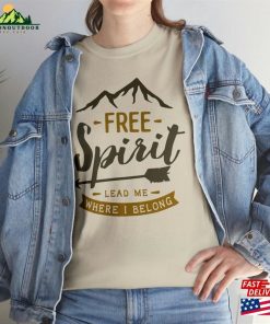 Nature Lover Shirt Mountain Adventure Heartbeat Hiking Mom Classic T-Shirt Nature Lover Shirt Mountain Adventure Heartbeat Hiking Mom Classic T-Shirt