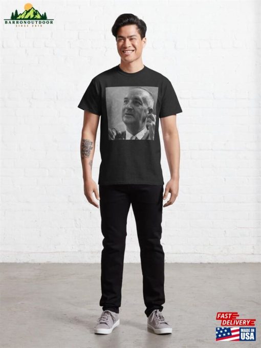 Novelist Vladimir Nabokov Classic T-Shirt Hoodie