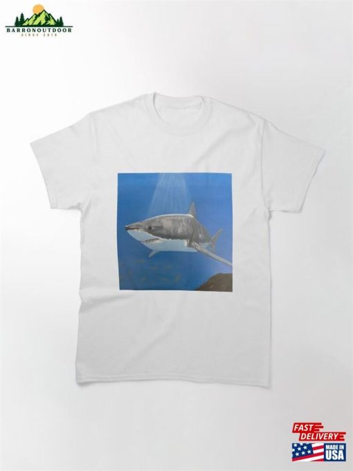 Realistic Shark Classic T-Shirt Sweatshirt