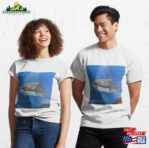 Realistic Shark Classic T-Shirt Sweatshirt