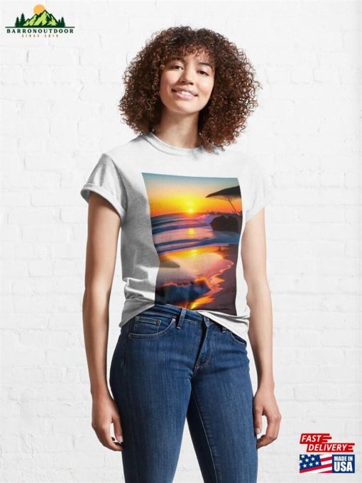 Santa Monica Beach Sunset Classic T-Shirt Unisex
