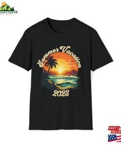 Summer Vacation 2023 T-Shirt Tropical Family Shirt Sweatshirt