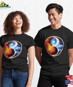Ying Yang Classic T Shirt Sweatshirt 3