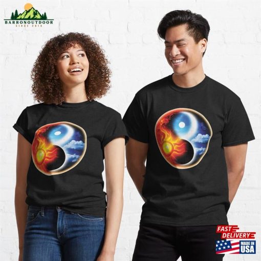 Ying Yang Classic T-Shirt Sweatshirt