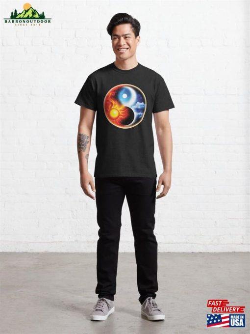 Ying Yang Classic T-Shirt Sweatshirt