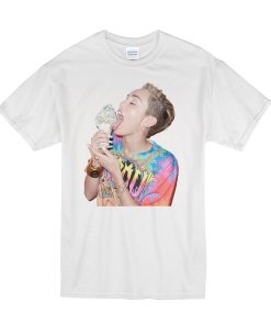Miley Cyrus Licking Ice Cream T-shirt Miley Cyrus Licking Ice Cream T-shirt