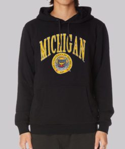 90s University Vintage Michigan Hoodie 3 90s University Vintage Michigan Hoodie 4