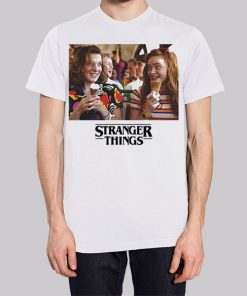 Photo Stranger Things Max Hoodie 2 Photo Stranger Things Max Hoodie 3