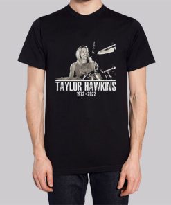 RIP Taylor Hawkins Hoodie 2 RIP Taylor Hawkins Hoodie 3