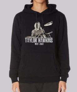 RIP Taylor Hawkins Hoodie 3 RIP Taylor Hawkins Hoodie 4