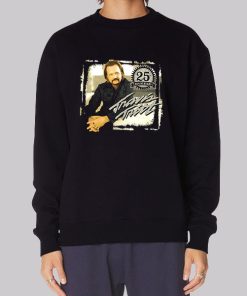 Vintage 25 Anniversary Travis Tritt Hoodie