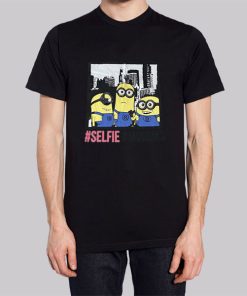 Vintage Graphic Selfie Minion Hoodie 2 Vintage Graphic Selfie Minion Hoodie 3